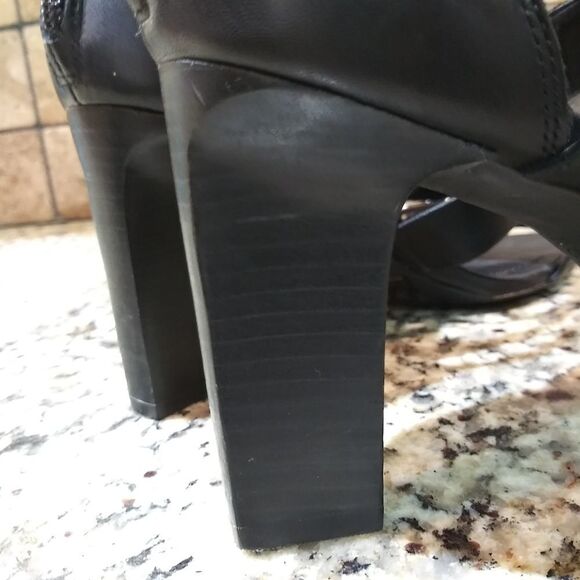 BCBGeneration 'Fizzy' Sandal  - Picture 13 of 16